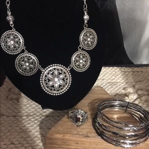 Necklace / Earring / Bracelet / Ring Set